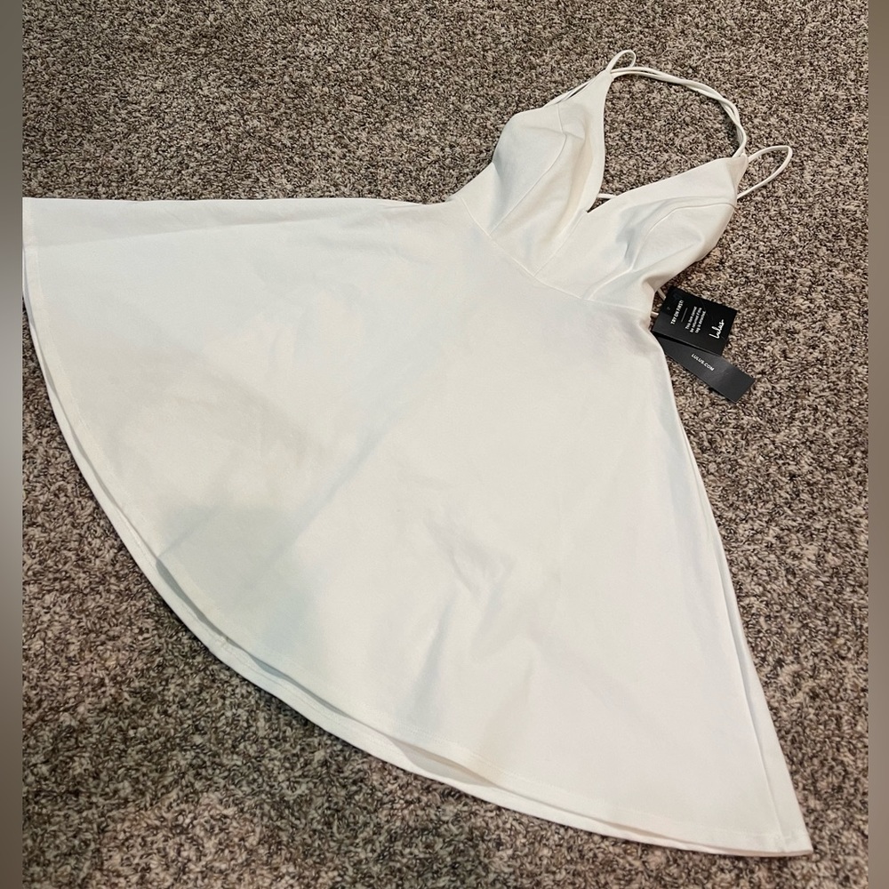 Lulus white dress / new w tags